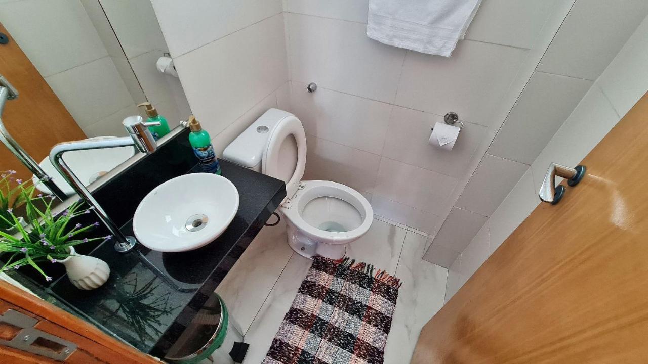 Casa Confortavel E Segura Na Regiao Da Pampulha 벨루오리존치 외부 사진